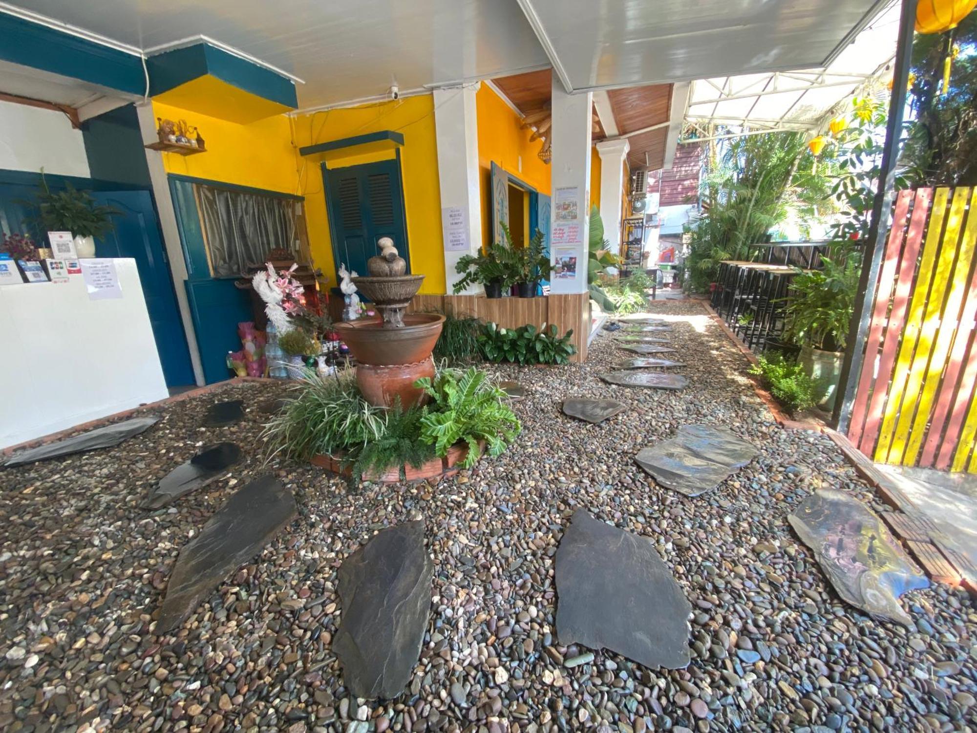 Luang Prabang Hostel Экстерьер фото